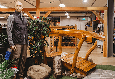 Het passen van een wandelschoen