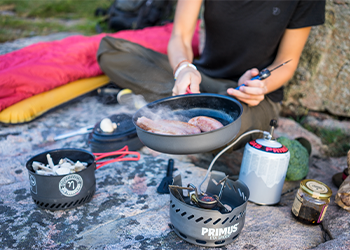 Kampeer vs lichtgewicht kookspullen