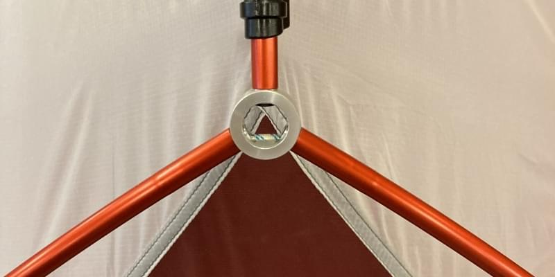 (Nood)reparaties aan tenten