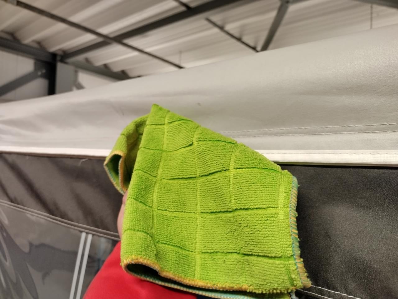 Het schoonmaken van je (voor)tent 